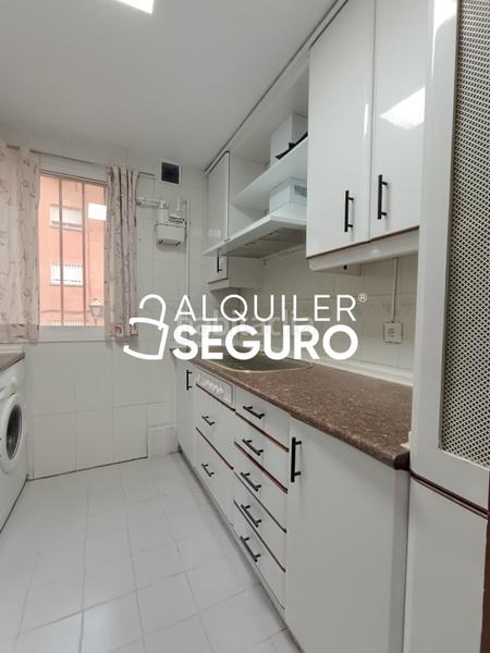 Foto 1661e9ca-9b82-41ed-902a-4db56eaf947a. Affitto appartamento con riscaldamento in Butarque Madrid