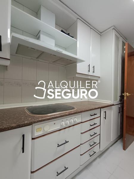 Foto 27285cde-ff8c-40d5-9f11-839a36ea9005. Location appartement avec chauffage dans Butarque Madrid