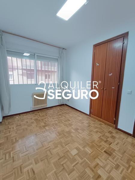 Foto de283d3f-b5b6-4dd4-abde-08e21e30a397. Location appartement avec chauffage dans Butarque Madrid