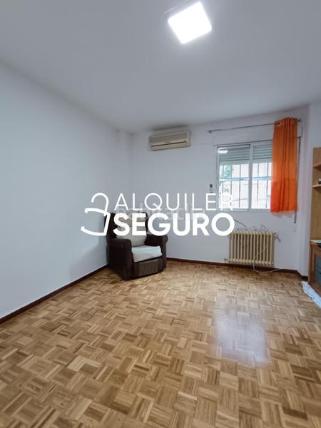 Foto fd7d885c-83b5-4f25-ba8c-eb881ba0c9ba. Location appartement avec chauffage dans Butarque Madrid