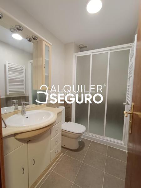 Foto 3ead5bce-34ad-4815-a794-f0a747e2b26f. Miete etagenwohnung mit heizung in Butarque Madrid