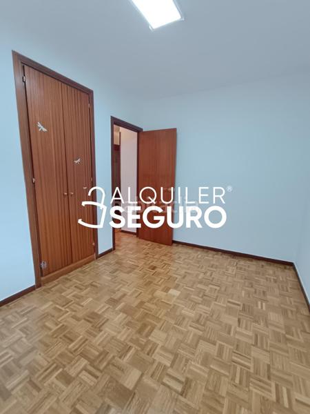 Foto 6bbe8eb1-825a-4831-91f9-724711355021. Miete etagenwohnung mit heizung in Butarque Madrid