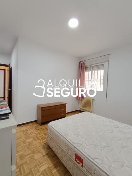 Foto 83648f4a-958c-49b3-8b98-112d904a3667. Miete etagenwohnung mit heizung in Butarque Madrid