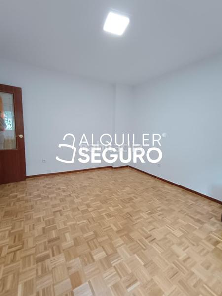 Foto c62b6690-c549-4c9e-acdc-746777f26efc. Miete etagenwohnung mit heizung in Butarque Madrid