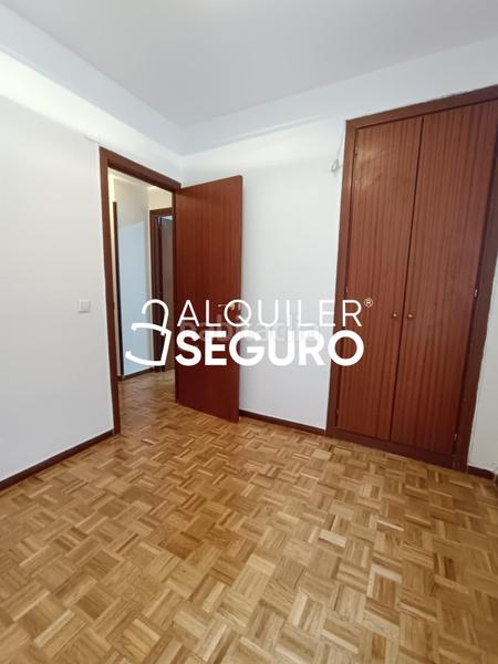 Foto f8be8a5d-a29d-41ef-a3c2-c74d88334f5e. Miete etagenwohnung mit heizung in Butarque Madrid
