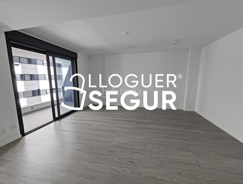 Foto 438ce5c3-1c9d-48de-a573-7bfdeae0f420. Location appartement avec chauffage parking piscine dans Cornellà de Llobregat