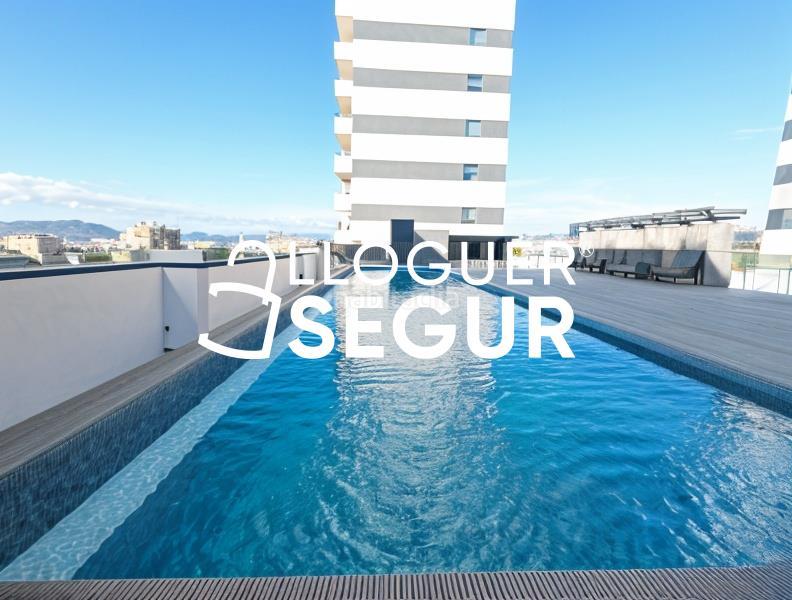 Foto 6e36a1ff-6a97-4418-a707-2c213c1f260b. Rent flat with heating parking pool in El Pedró Cornellà de Llobregat