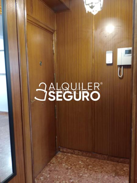 Foto e2559e0b-aaac-43bb-a273-8575ebee2d37. Rent flat in Quintana Madrid