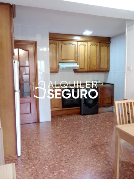 Foto f615efb3-4b53-4434-aeaa-6c6a5cf32e0c. Rent flat in Quintana Madrid