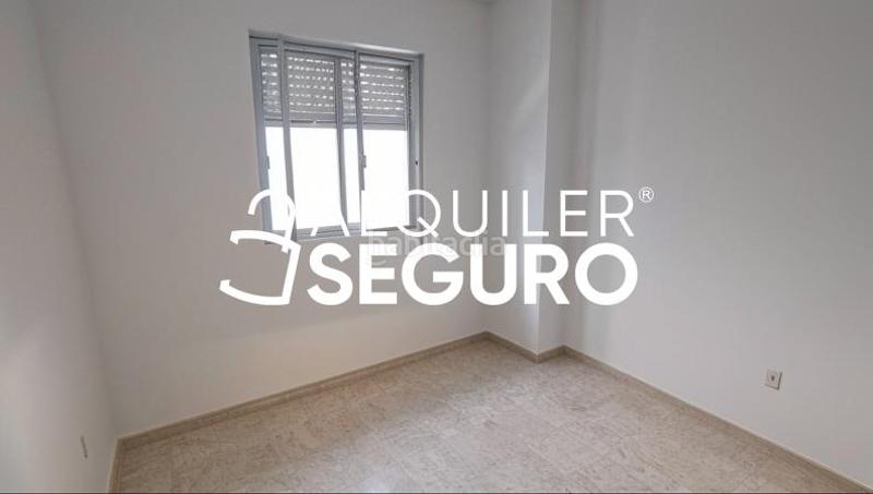 Foto b3529150-c5b3-4974-9a82-af5d0e716a98. Affitto chalet con parcheggio piscina in Las Almenas Tomares