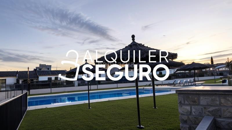 Foto 7372f2e2-59ed-4fb6-97e0-5123eb81b9f9. Lloguer xalet amb aparcament piscina a Las Almenas Tomares