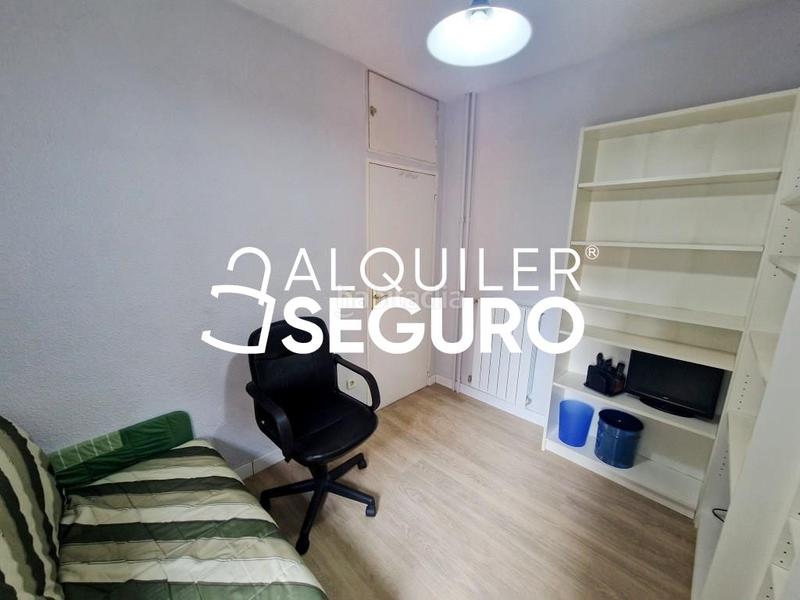 Foto b80fbbe2-48e8-47f7-b409-495afcbb3f3d. Rent flat with heating in El Soto Móstoles
