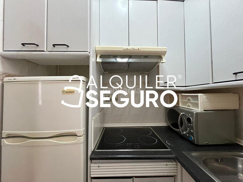 Foto d1589b42-af9c-4cf3-87f9-19d72680e4fc. Alquiler piso  c enrique velasco en Numancia Madrid