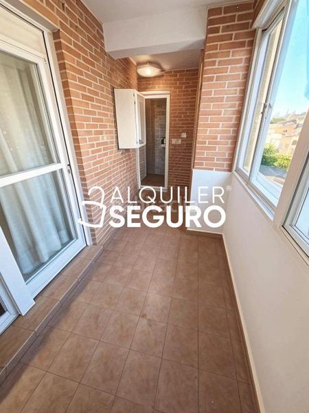 Foto 4f3288da-8dad-4723-943e-0ed90b39280c. Lloguer pis amb calefacció piscina a Fresnos I y II Torrejón de Ardoz