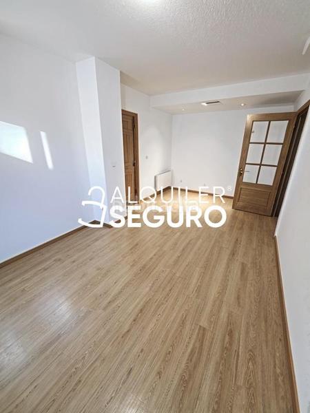 Foto bca2b487-7be0-4c63-8ca1-b601d161ee11. Location appartement avec chauffage piscine dans Fresnos I y II Torrejón de Ardoz