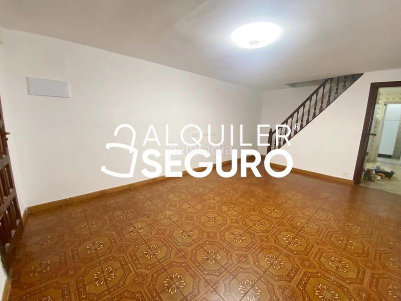 Foto b1af13d0-65fa-45f6-96da-82a1fcc275e3. Alquiler chalet  c peñarroya en Entrevías Madrid