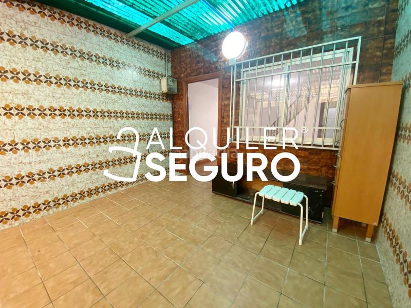 Foto 90a95fd1-011a-42e3-8142-c59681272224. Location chalet dans Entrevías Madrid