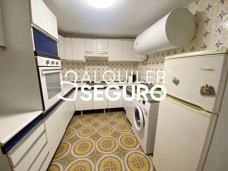 Foto 7691ab3f-7e16-4465-aee2-a14e275b72e1. Rent chalet in Entrevías Madrid