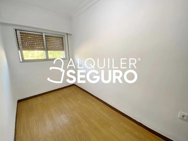 Foto db4f3703-11f0-489f-b1f0-0d7751285f9d. Rent chalet in Entrevías Madrid