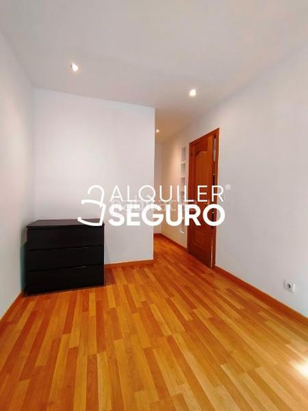 Foto f715326c-a9ff-4b83-bca9-e145a4e73479. Alquiler piso  c carabanchel en El Nido-Fuentes Parla