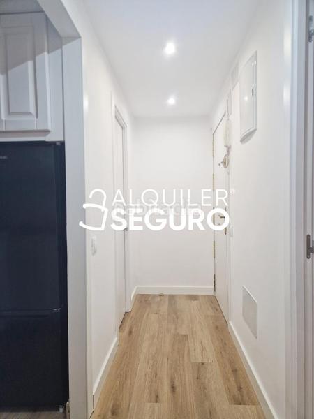 Foto dff238d5-0f29-4234-a225-a1cccca266b5. Rent flat with heating in Simancas Madrid