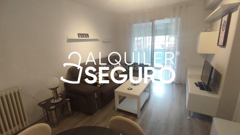 Foto 5acc9de8-ec70-476f-bf1a-84c742fcda82. Alquiler piso  c isla de ons en Peñagrande Madrid