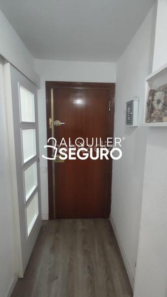 Foto 985ad921-2cca-44c4-92fa-7bb911b649d0. Rent flat with heating in Peñagrande Madrid