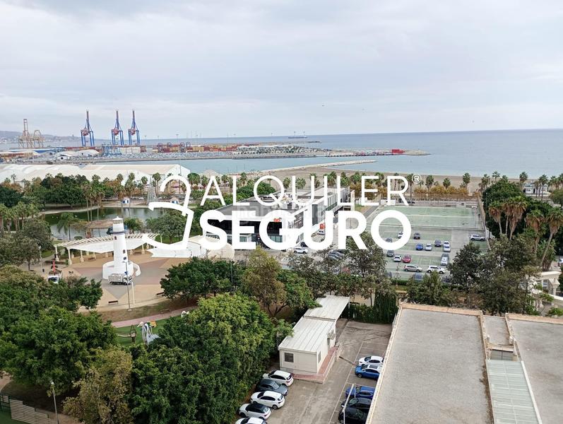 Foto 9f9ff42e-506f-46ce-9b25-cadce2563c60. Location appartement dans Parque Ayala - Jardín de la Abadía - Huelín Málaga