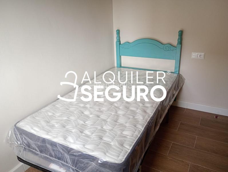 Foto f144ab3b-6058-4de1-b6e1-d10218cb6b45. Rent flat in Parque Ayala - Jardín de la Abadía - Huelín Málaga