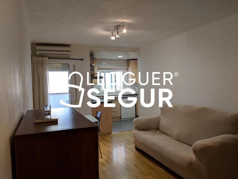 Foto a2fe7f54-b8a8-4a60-9bca-3579dfc72360. Miete etagenwohnung in Bon Pastor Barcelona