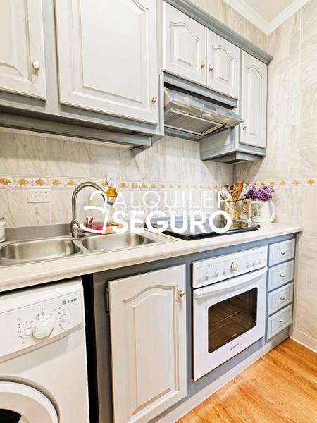 Foto 0979dcd3-22b9-4290-85ff-aea5bb9a3a9b. Alquiler estudio  c bisbe serra benicàssim en Benicasim / Benicàssim