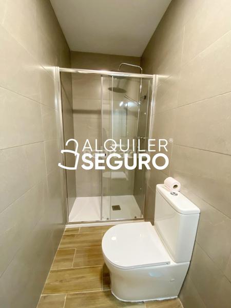 Foto 1eefeb87-1fb3-42a4-b7ee-6ba45a86fc22. Lloguer pis a Santa Eugenia Madrid