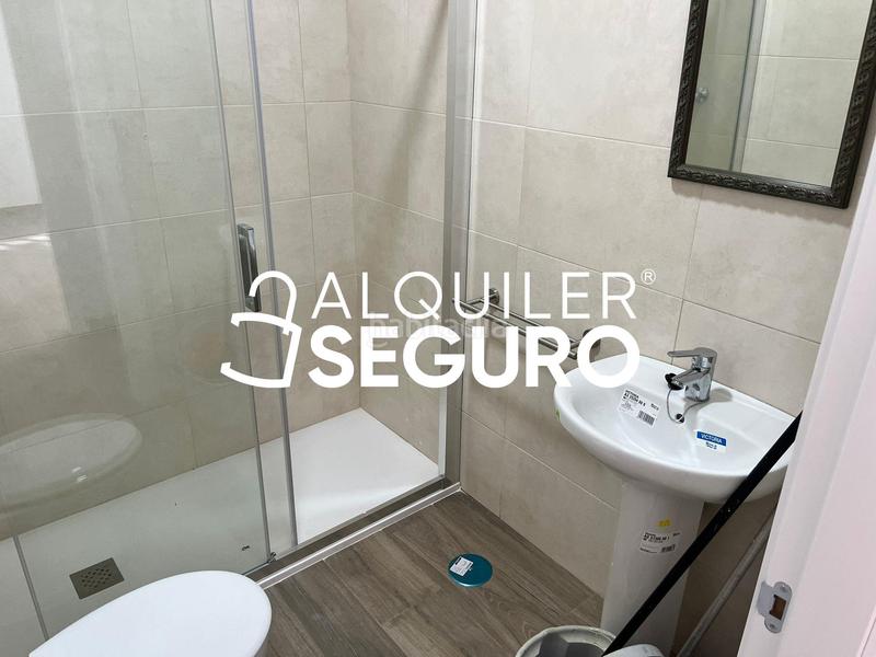 Foto dfd0924b-00be-4041-b100-64f44fc2e834. Alquiler piso  c diego de vergara en Los Castillejos - La Trinidad Málaga