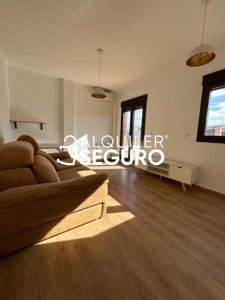 Foto 0c2d5acc-c864-44ca-b949-c95d63da9355. Location attique avec chauffage dans San Miguel Armilla