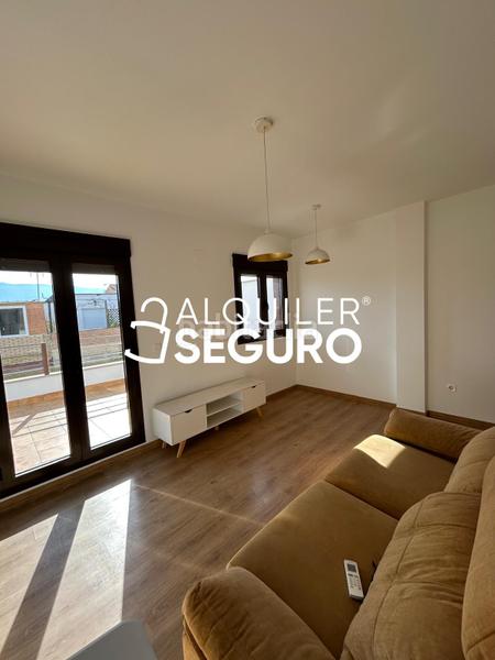 Foto 3021b1fd-9957-4c21-81f2-58de957a9ee8. Location attique avec chauffage dans San Miguel Armilla