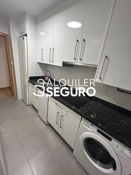 Foto 49553c24-9c35-4321-920c-0ac9cd6b7429. Location attique avec chauffage dans San Miguel Armilla