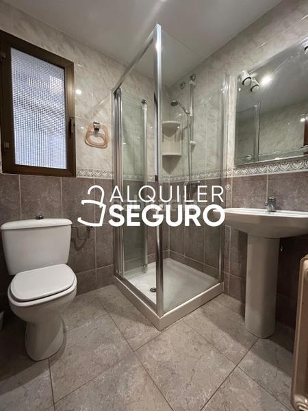 Foto dd182106-6d9f-4d43-b8dd-822874837873. Alquiler piso  av. del sur en Pajaritos Granada