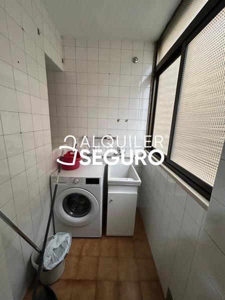 Foto fbfca667-3359-4333-8587-fdaf17ddcca5. Alquiler piso  av. del sur en Pajaritos Granada