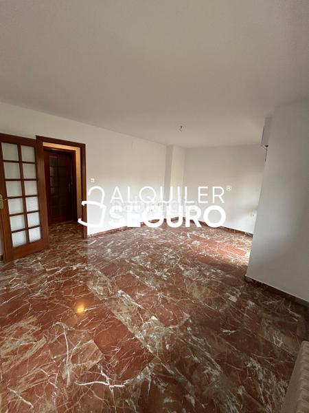 Foto 35adba74-6be7-4e56-89ba-a678941fe98e. Rent flat with heating parking in Pajaritos Granada