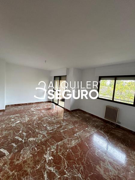 Foto 3e1a9216-bf1f-4a8a-a48f-c9dd76c02b4c. Rent flat with heating parking in Pajaritos Granada