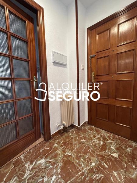 Foto a2eb8280-1139-4a80-85da-10954433b5f2. Rent flat with heating parking in Pajaritos Granada