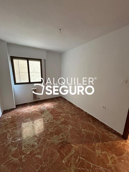 Foto ae978890-9e1e-4c61-99bc-b48314527907. Rent flat with heating parking in Pajaritos Granada