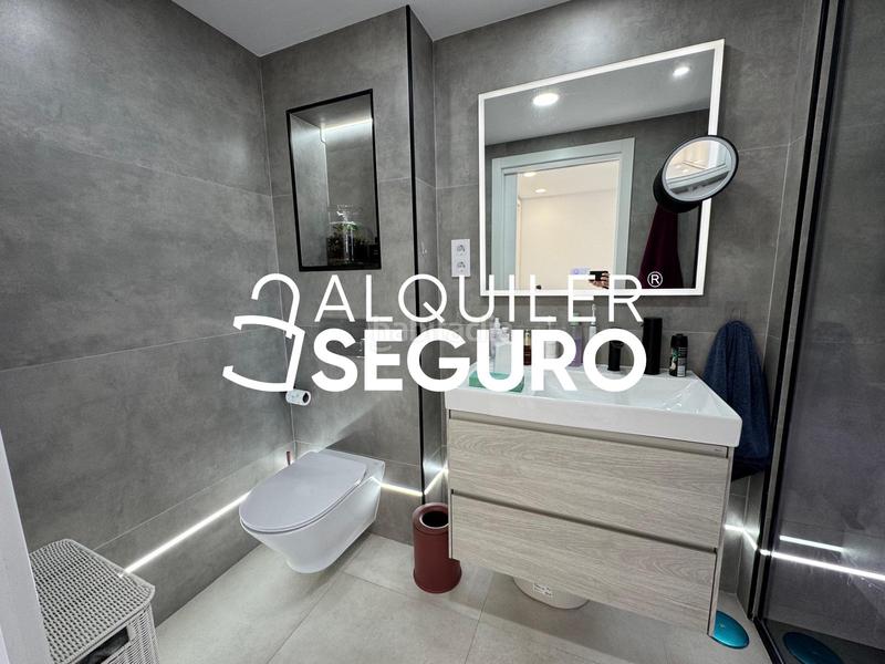 Foto 059afc43-e4f4-439a-bf27-949fd900f91e. Miete studiowohnung mit pool in Manantiales-Estación de Autobuses Torremolinos