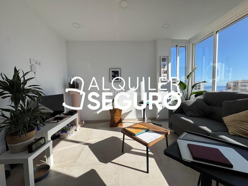 Foto 0406661e-47a3-46cd-a00c-527563cf5d51. Rent studio with pool in Manantiales-Estación de Autobuses Torremolinos