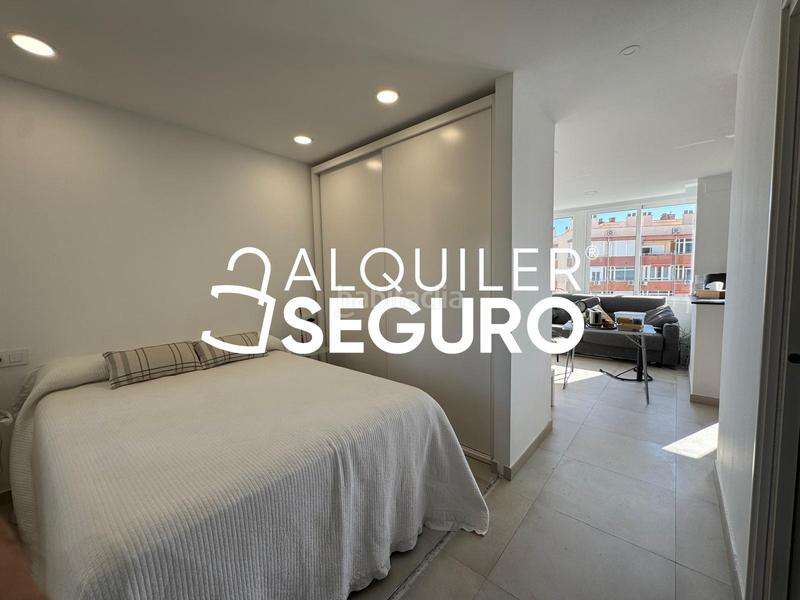 Foto 7ef93585-8cee-48ca-b06b-ab89fcbd9173. Rent studio with pool in Manantiales-Estación de Autobuses Torremolinos