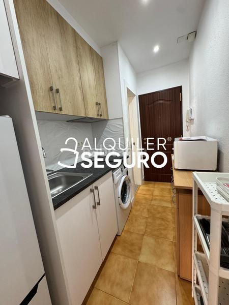 Foto ae4ee0c6-767d-4967-8101-5f77ab71141f. Alquiler loft  c san francisco en Loma de los Riscos Torremolinos