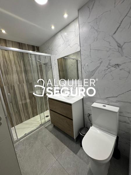 Foto eef52281-6b94-4cc7-a2a1-66e7aef81575. Alquiler loft  c san francisco en Loma de los Riscos Torremolinos