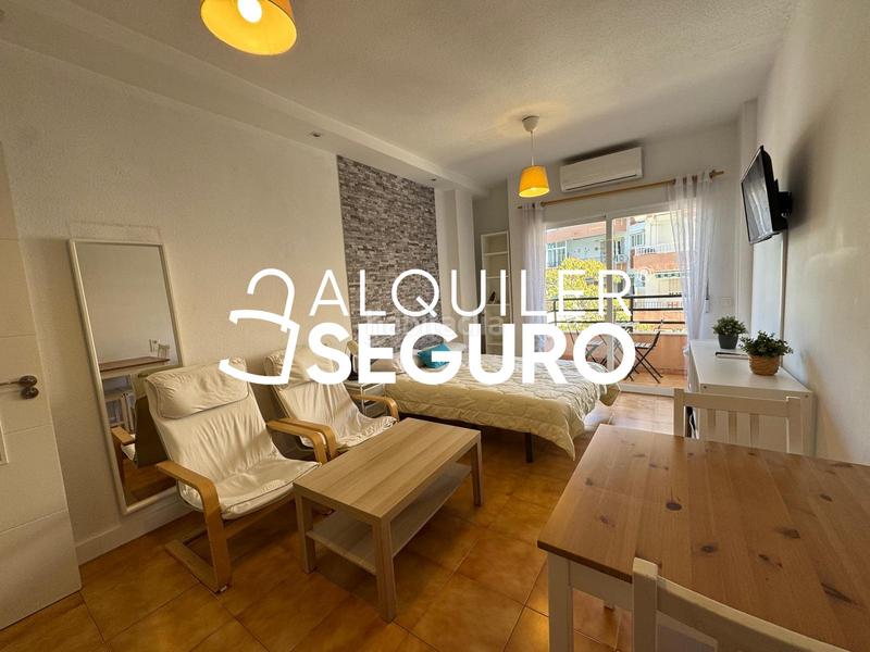 Foto 09ce4d1a-eb61-4dc0-8502-5576ab747a18. Location loft dans Loma de los Riscos Torremolinos