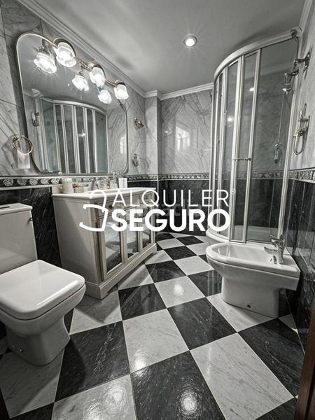 Foto c35186ce-d7b5-40c5-ad62-acf6e108280c. Alquiler piso  av. andalucia en Cerrillo de Maracena - Periodistas Granada