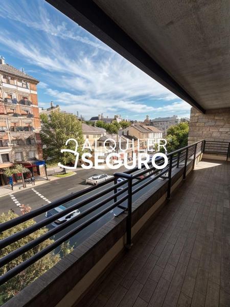 Foto 439a76d2-6b0a-466a-82d6-e63366300499. Location appartement avec chauffage parking dans Cerrillo de Maracena - Periodistas Granada